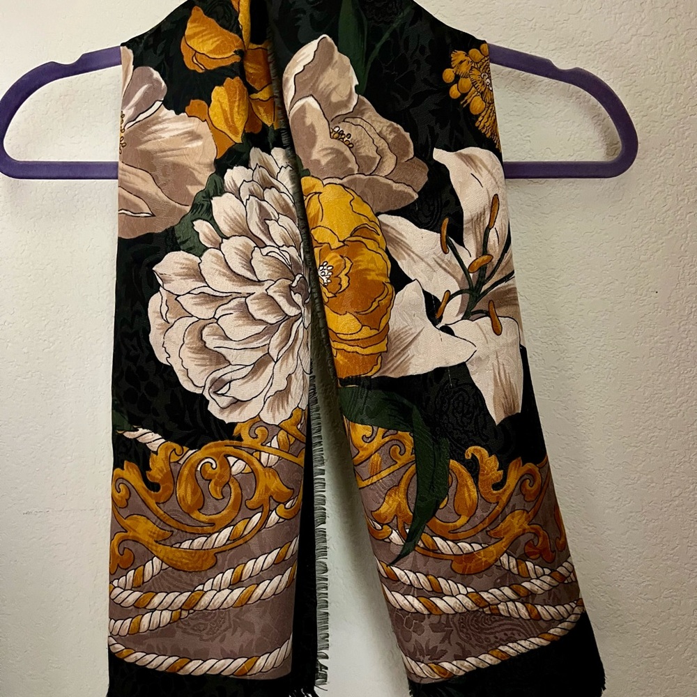 Floral Black and Gold Scarf Pier Olivier Paris